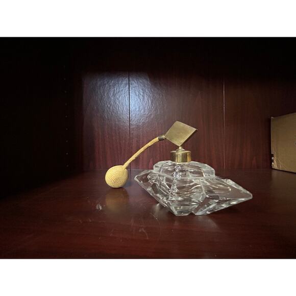 Vintage Frosted Glass Atomizer Perfume Bottle with brass sprayer Decor only - Picture 3 of 8